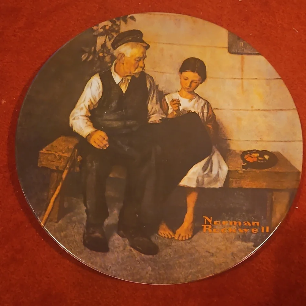 Knowles Collector Plate - Picture 2 of 2